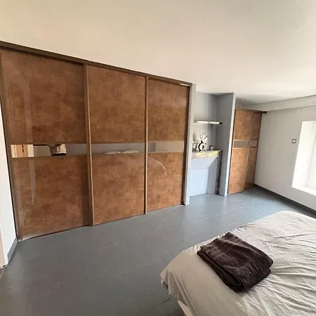 Maison Spacieuse 3 Chambres, Billard, Proche Zenith,